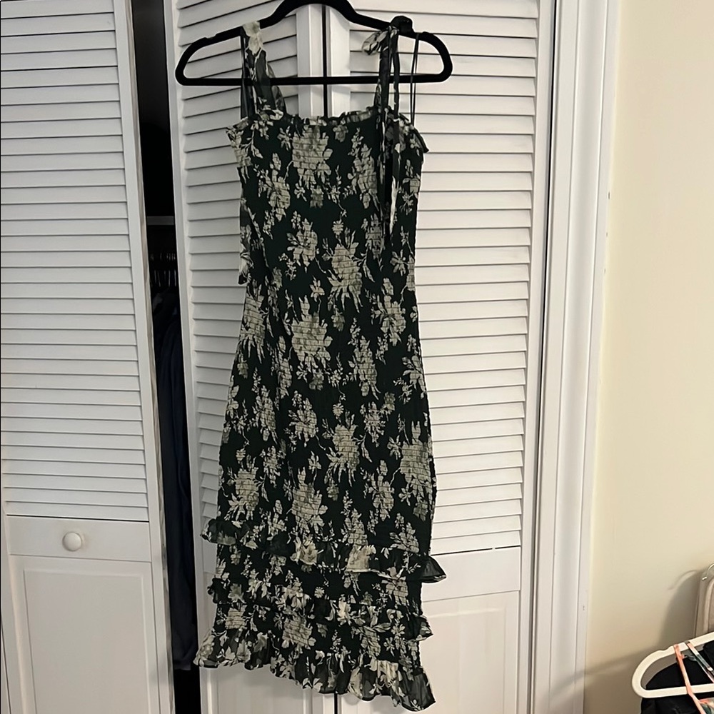 Abercrombie & Fitch green & white wedding guest dress